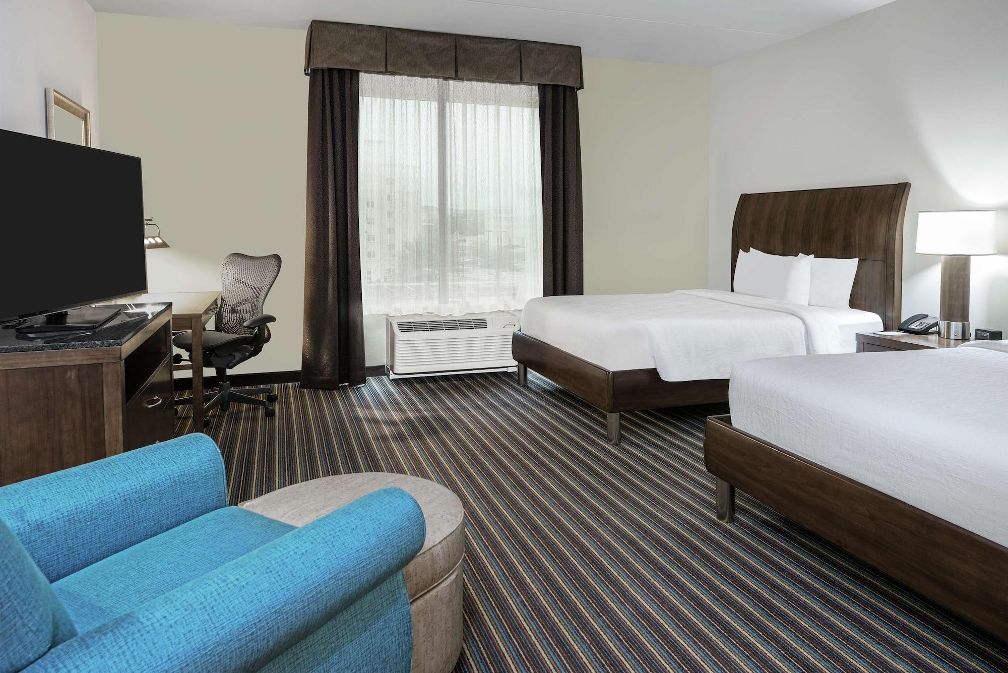 Hilton Garden Inn San Antonio/Rim Pass Drive Exterior photo