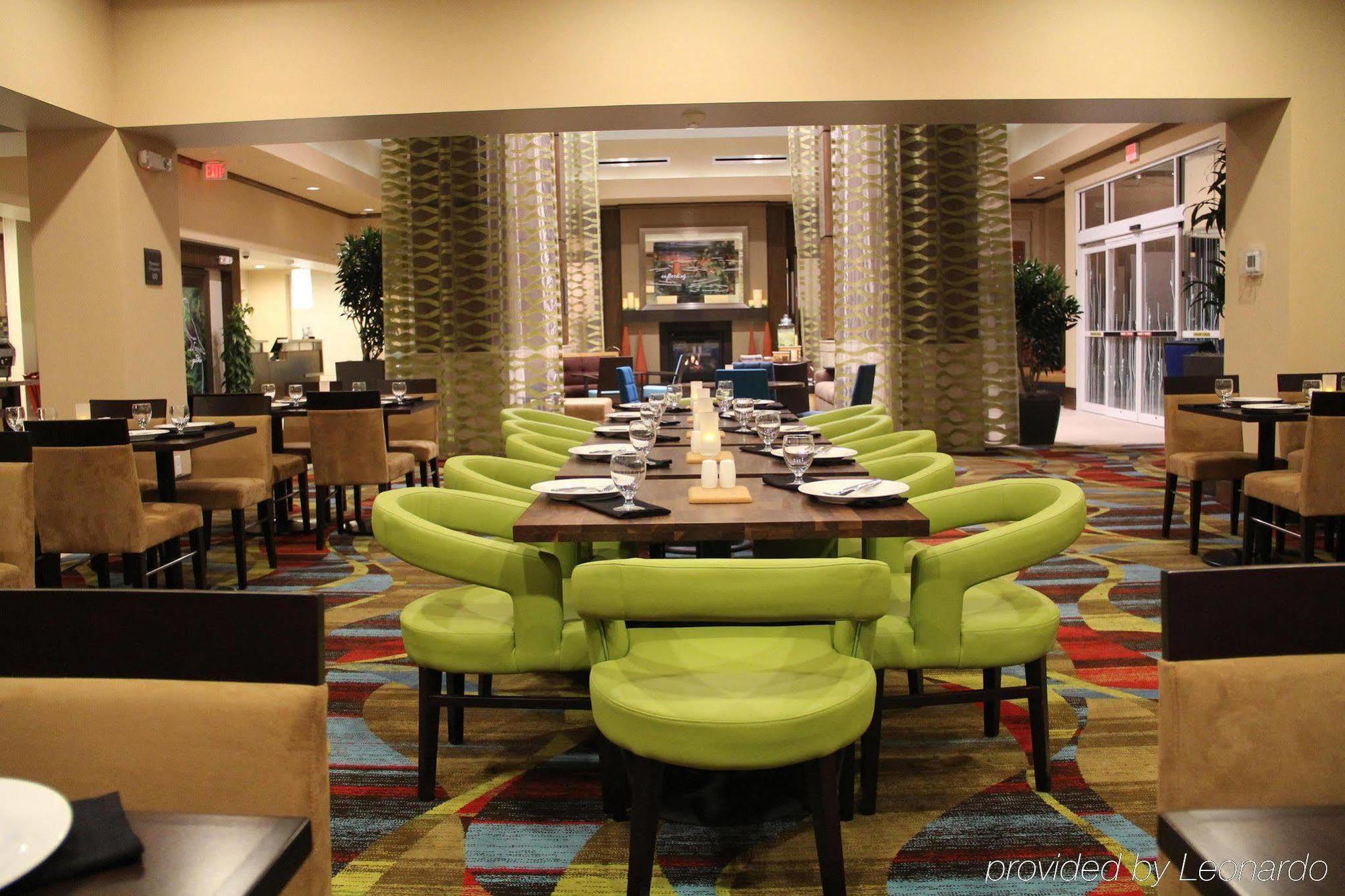 Hilton Garden Inn San Antonio/Rim Pass Drive Exterior photo